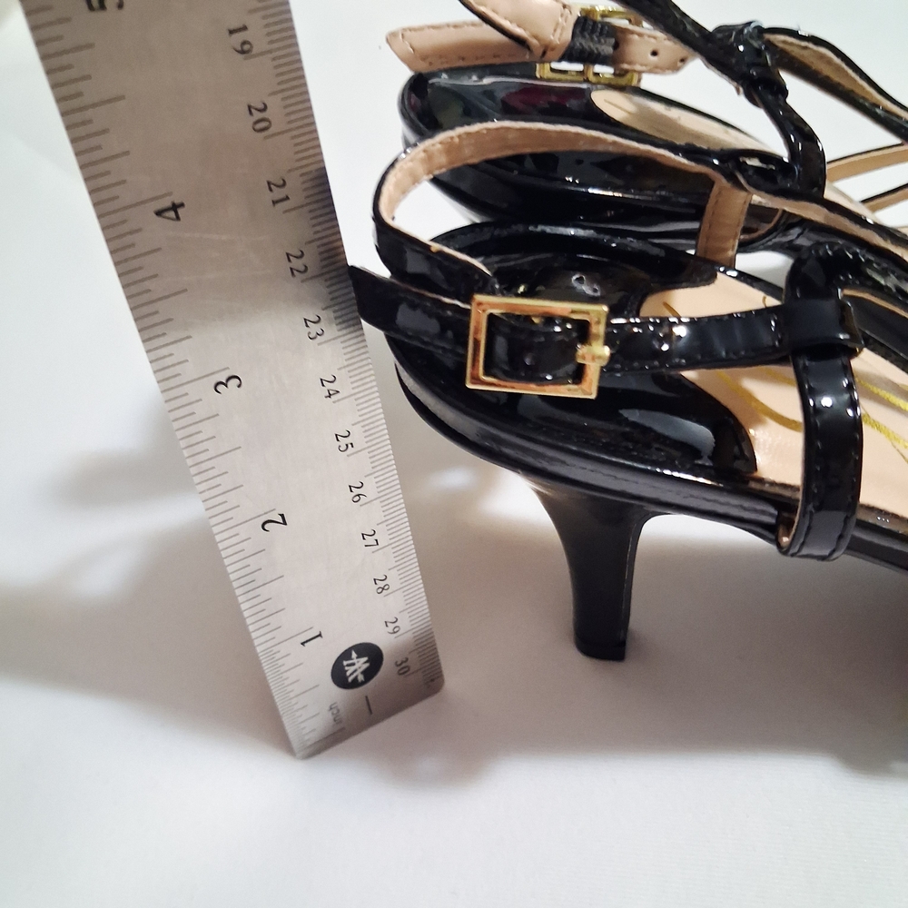 J.Renee Black Strappy Heels Size 8 NWOT - Picture 11 of 12